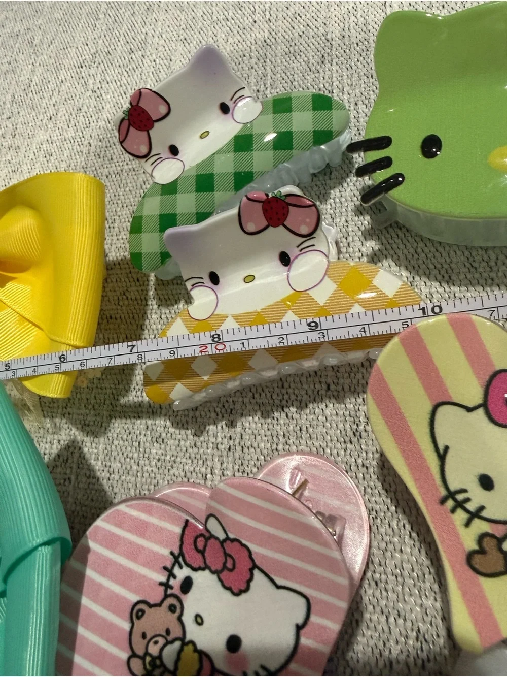 11 pc bundle lot Hello Kitty cute Hair Accessories Set Pink,Yellow,Teal,Purple